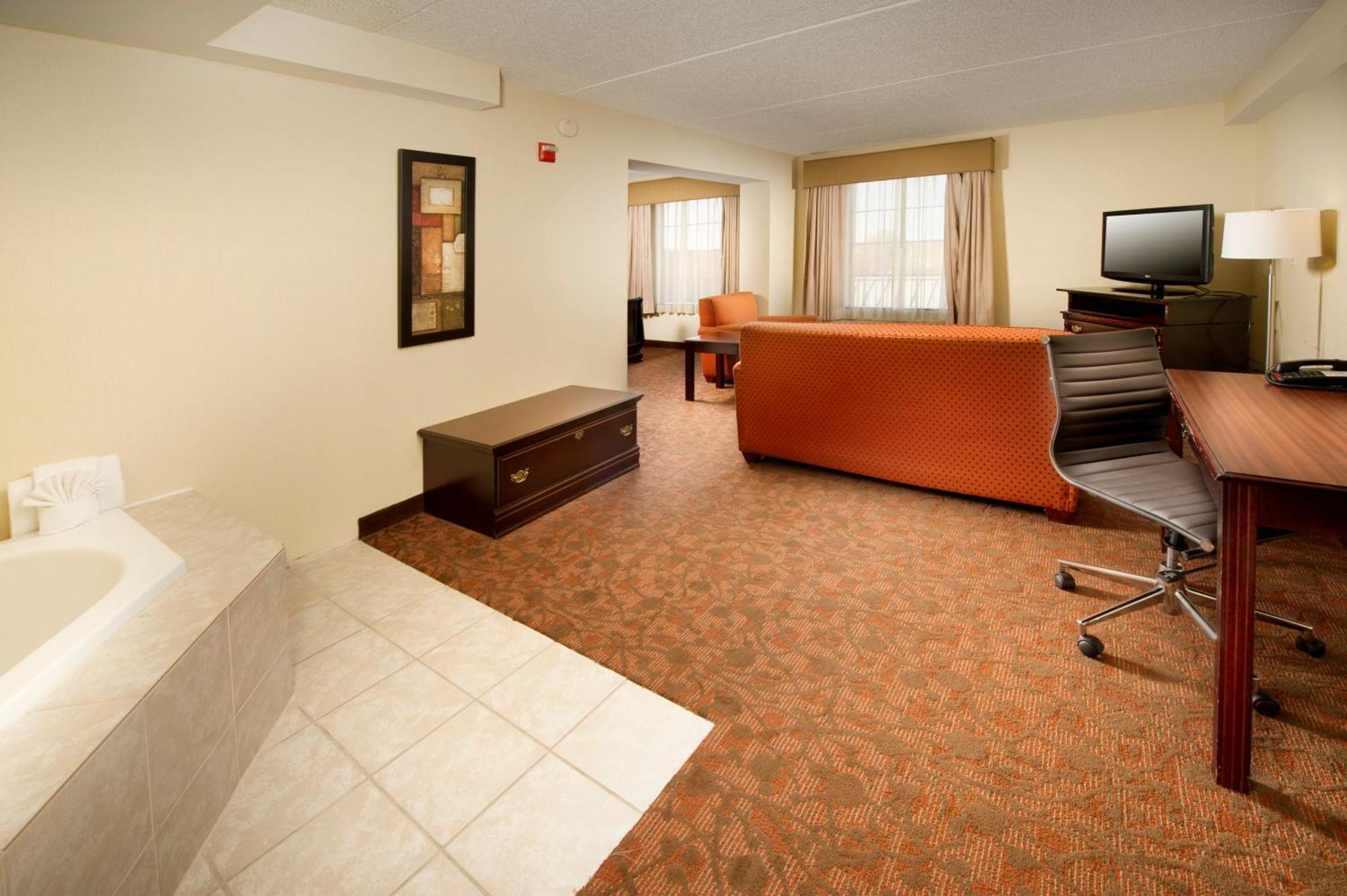 Comfort Suites Dulles Airport Chantilly Exterior photo