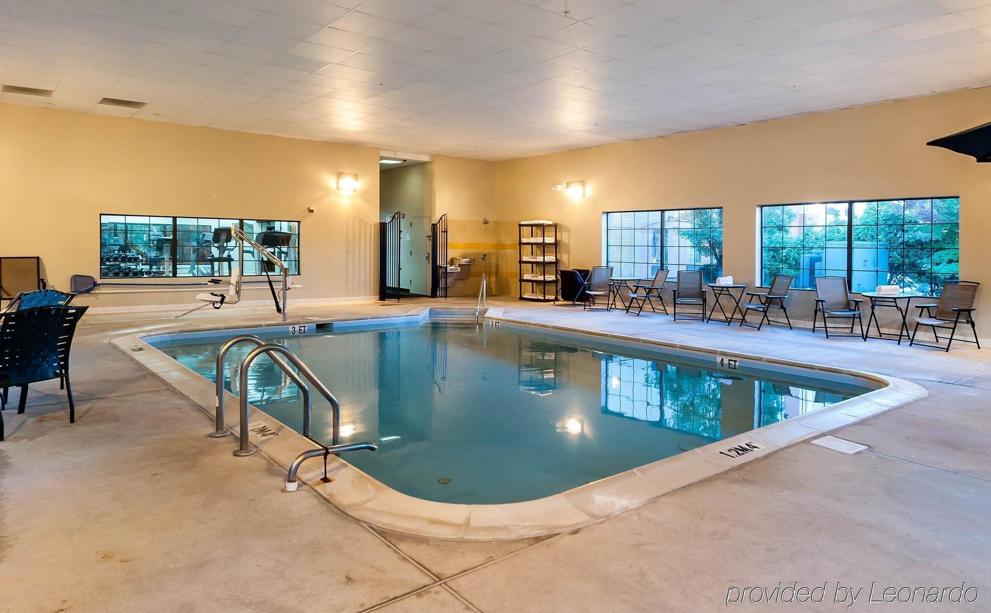 Comfort Suites Dulles Airport Chantilly Exterior photo